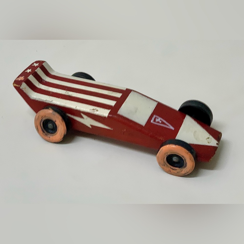 1980 Vintage Hand Crafted Homemade Pinewood Derby Race Car
